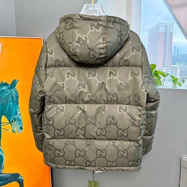 おすすめグッチ n級品 GGナイロン キャンバス ダウンジャケット gum69018